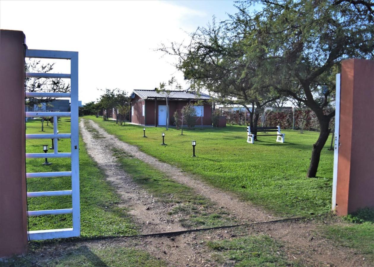 Cabanas Ceferino Federación Exterior foto